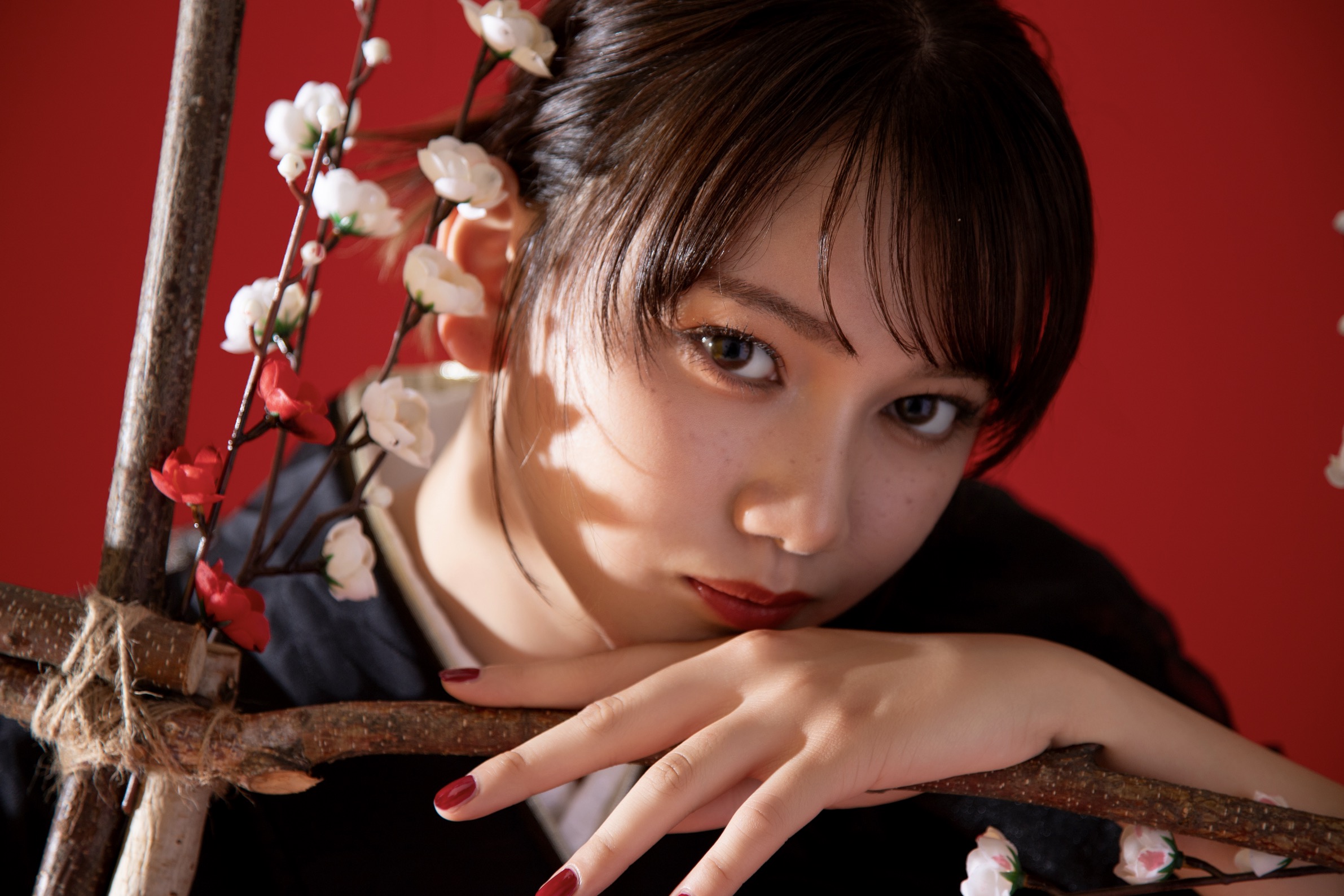 【成人式の前撮りFAQ】 家族写真の服装はどうする?兄弟・姉妹との撮影タイミングも解説!